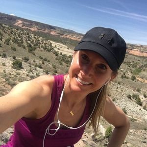 Meet your Posher, Josette